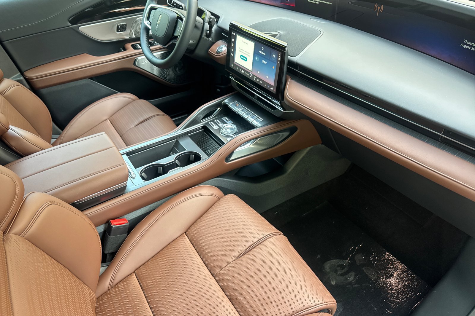 New 2026 Lincoln Nautilus Reserve AWD/4WD image 12