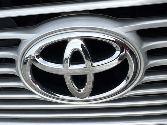 Used 2012 Toyota Tundra Limited image 8