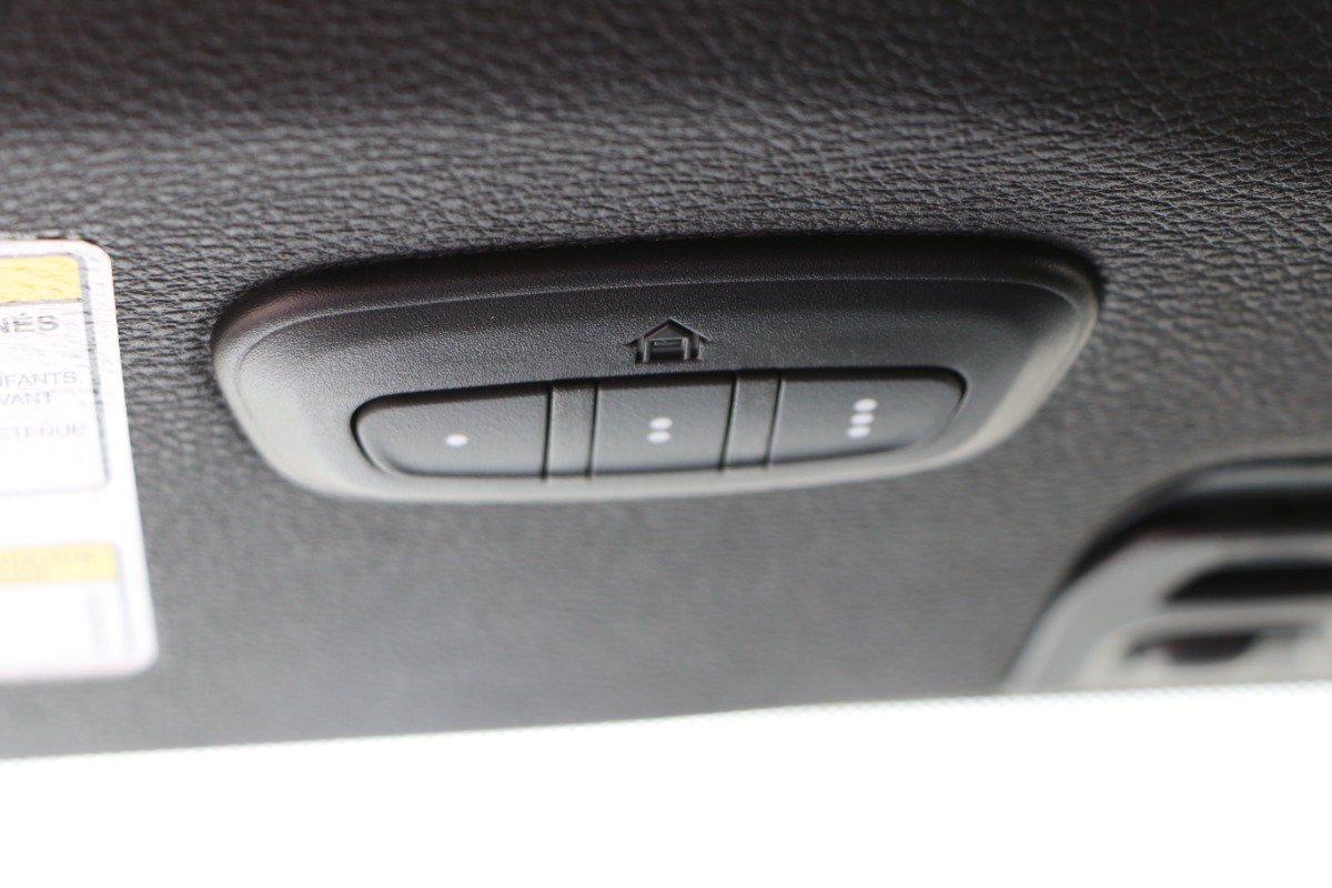 Used 2022 Jeep Wrangler Unlimited Sahara AWD/4WD image 20