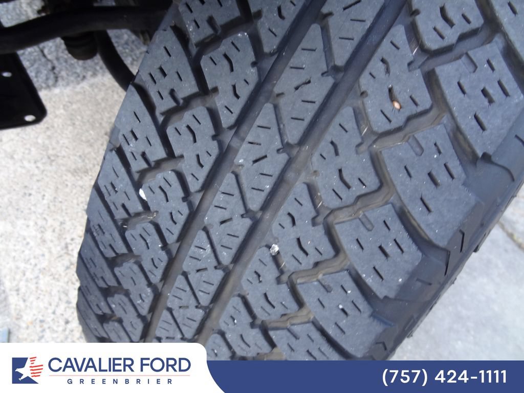 Used 2016 Jeep Wrangler Sahara w/ Connectivity Group AWD/4WD image 34