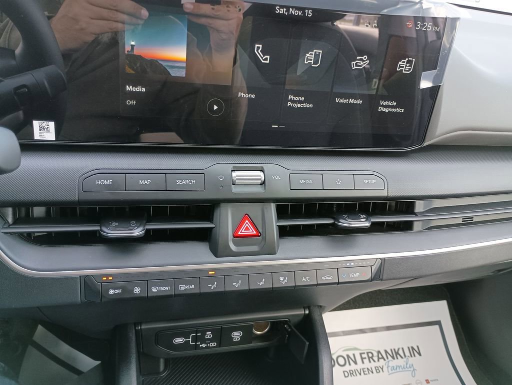 Used 2025 Kia K4 FWD image 22