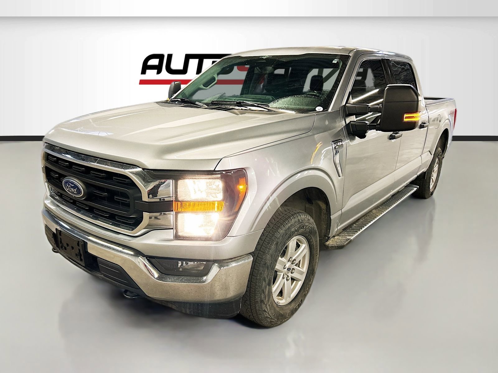 Used 2023 Ford F150 XLT w/ Equipment Group 301A Mid AWD/4WD image 3