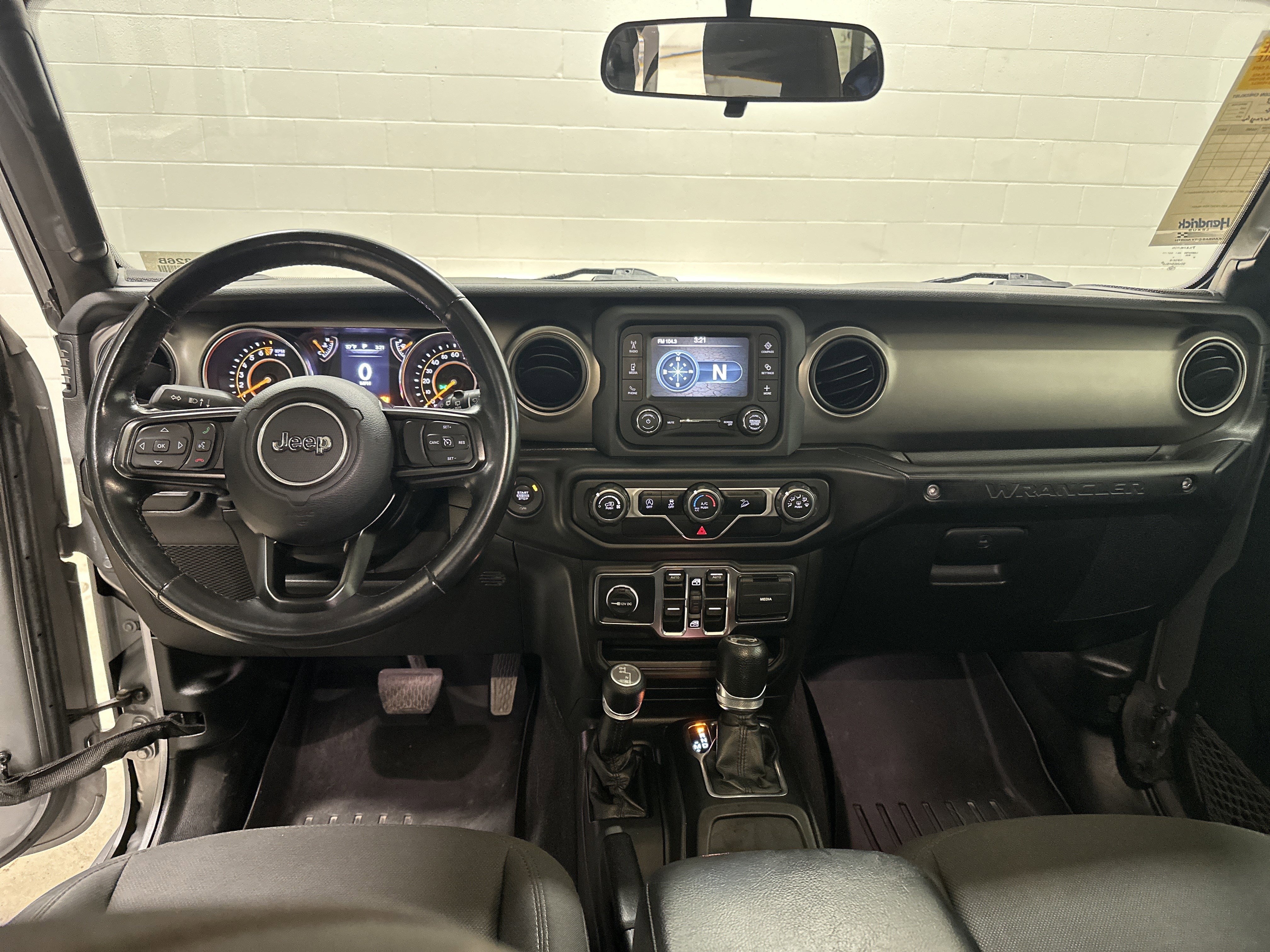 Used 2019 Jeep Wrangler Unlimited Sport S image 29