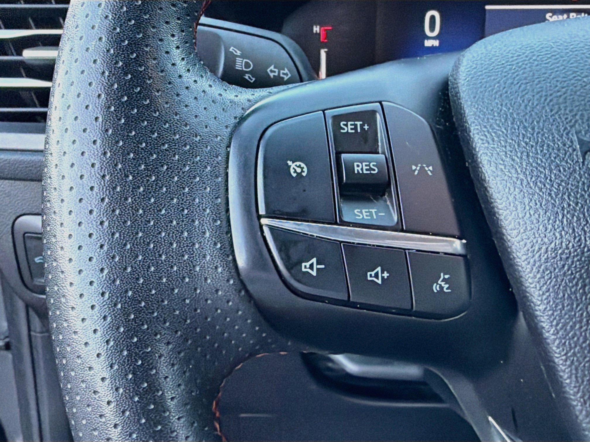 Used 2024 Ford Escape ST-Line AWD/4WD image 37