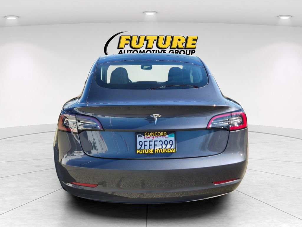 Used 2023 Tesla Model 3 Standard Range image 5