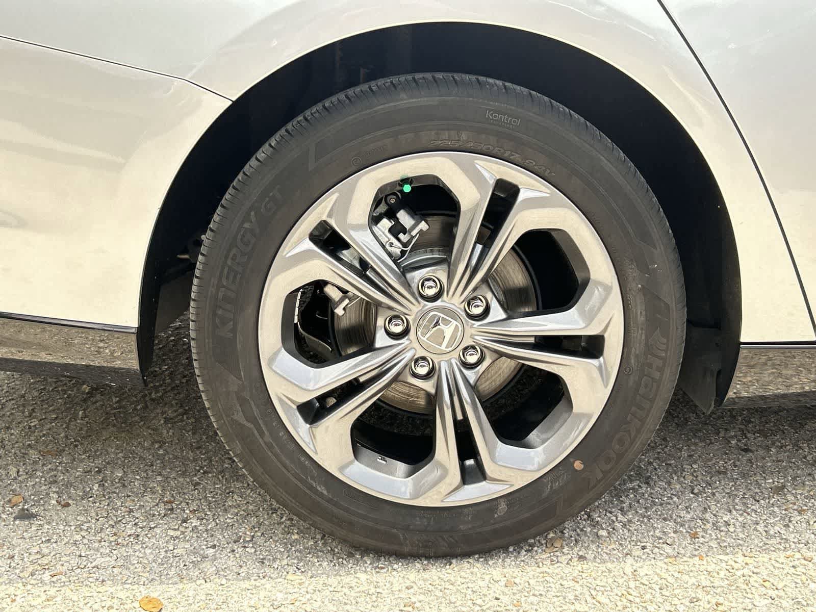 Certified 2024 Honda Accord EX-L image 5