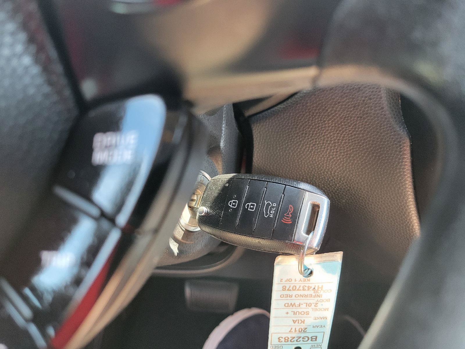 Used 2017 Kia Soul + FWD image 11