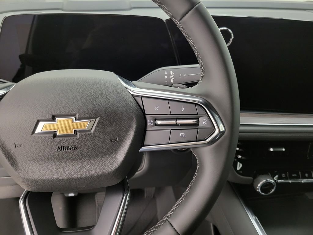 New 2026 Chevrolet Suburban LS image 8