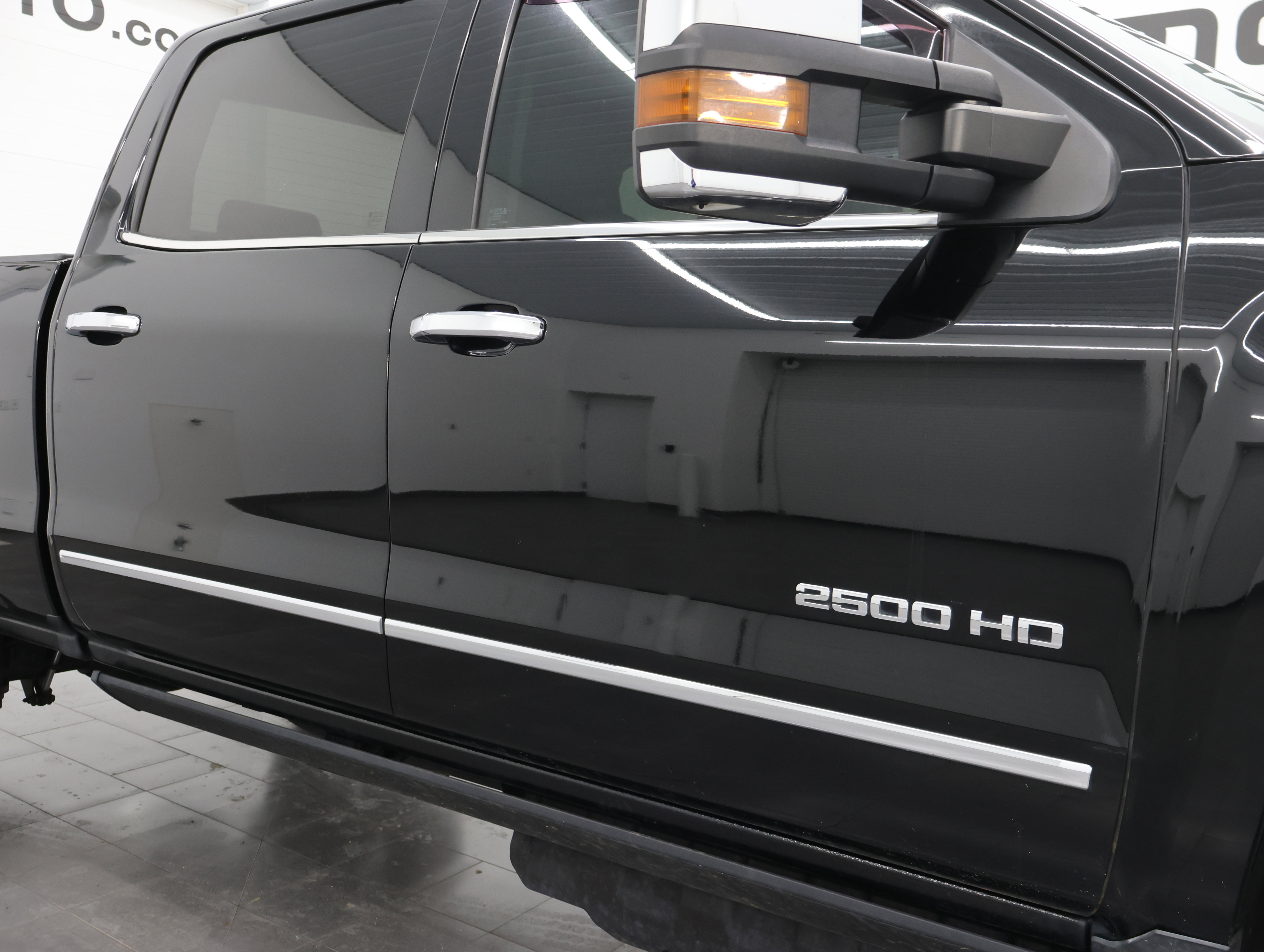 Used 2018 Chevrolet Silverado 2500 LTZ w/ Duramax Plus Package image 23