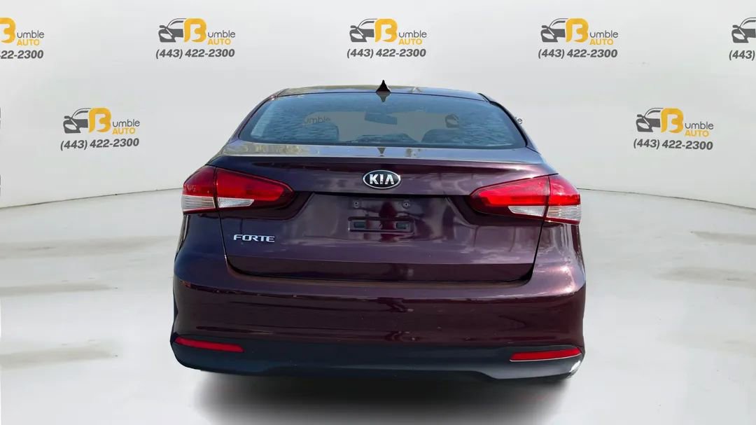 Used 2017 Kia Forte LX image 6