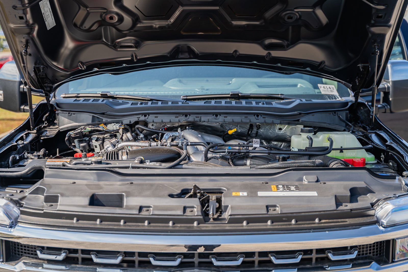 New 2025 Ford F250 Lariat w/ Lariat Ultimate Package image 28