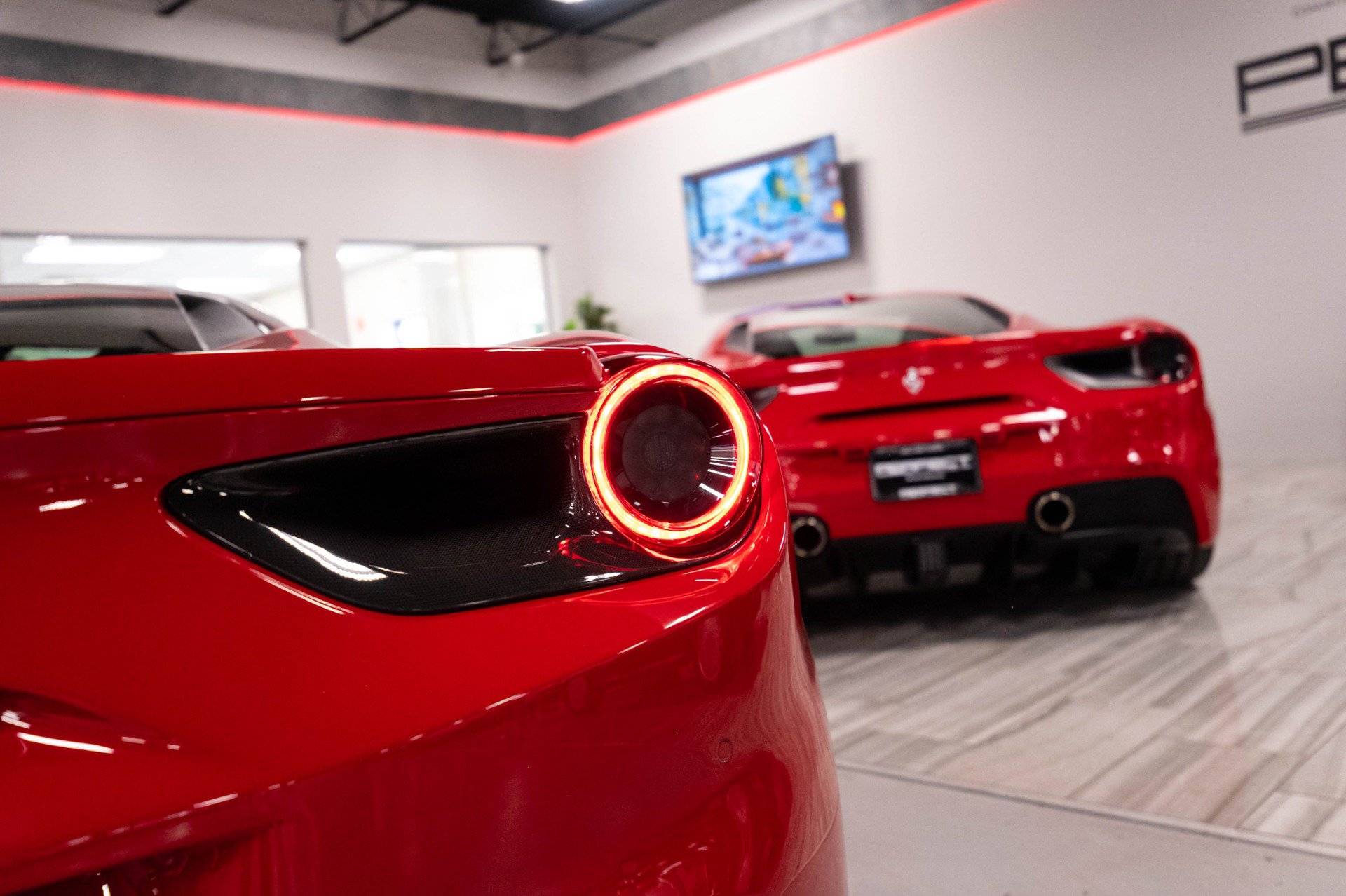 Used 2016 Ferrari 488 GTB RWD image 85