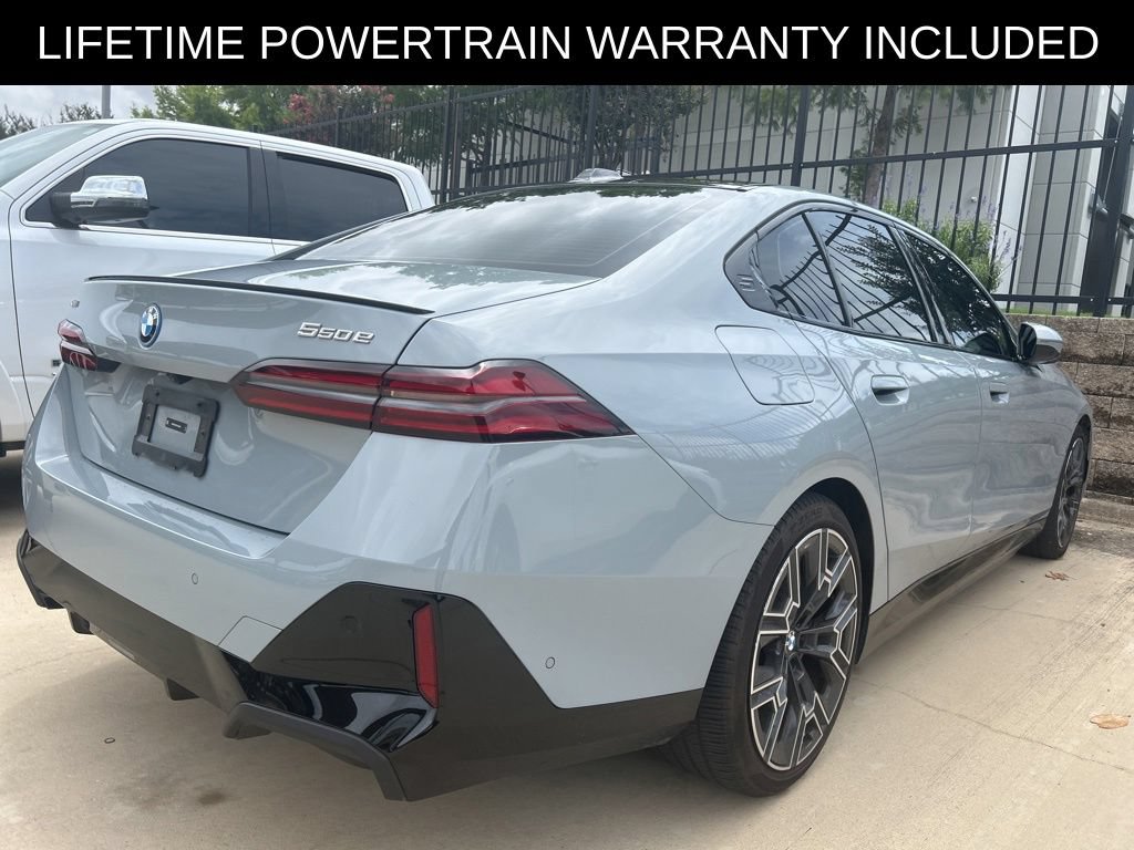 Used 2026 BMW 550e xDrive w/ Executive Package AWD/4WD image 5