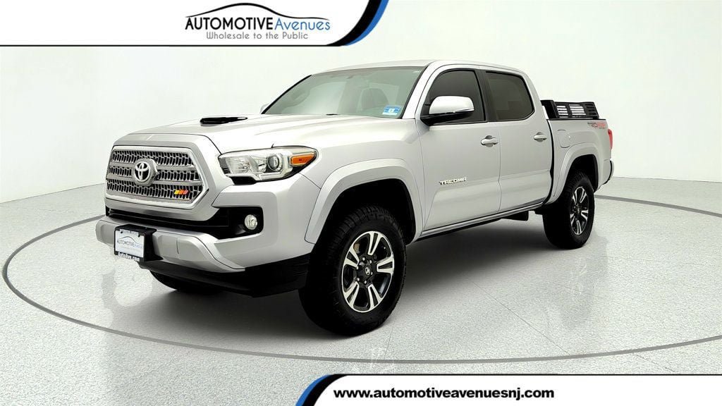 Used 2016 Toyota Tacoma TRD Sport w/ Towing Package AWD/4WD video 1