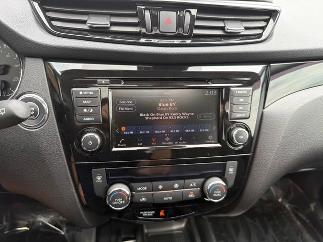 Used 2022 Nissan Rogue Sport SL w/ Premium Package FWD image 23