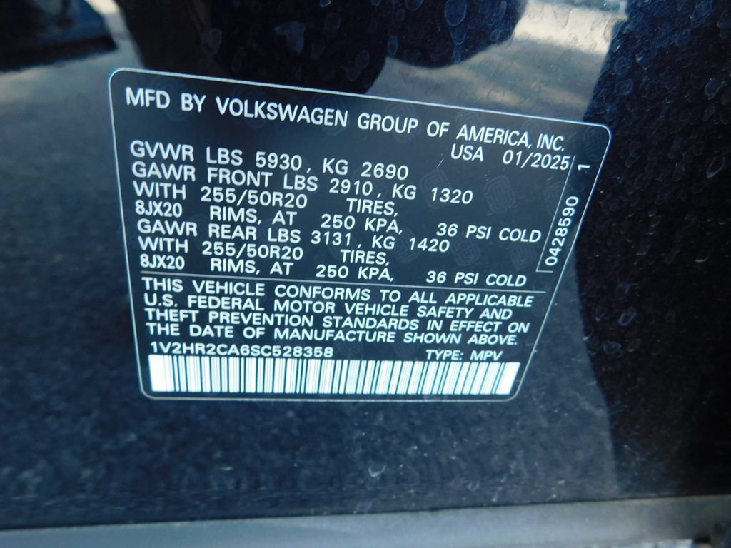 Used 2025 Volkswagen Atlas SE AWD/4WD image 8
