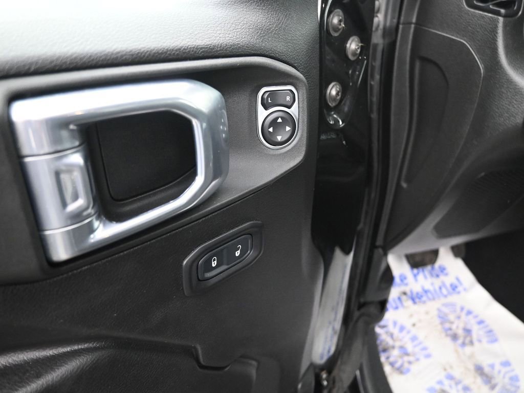 Used 2021 Jeep Gladiator Sport image 20