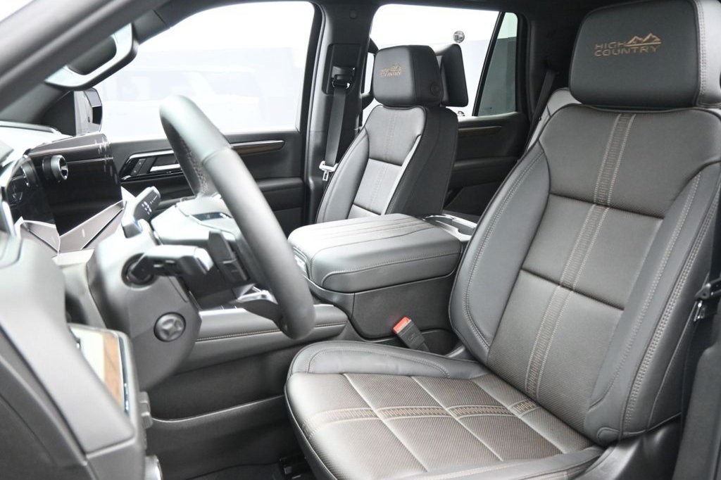 New 2026 Chevrolet Tahoe High Country AWD/4WD image 18