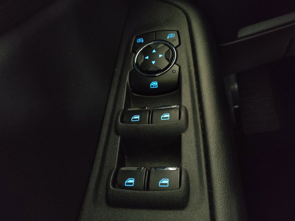 Used 2023 Ford Edge SEL image 27