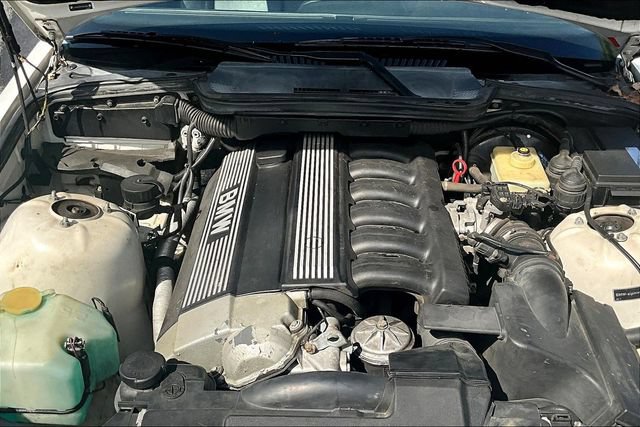 Used 1995 BMW 325i Convertible RWD image 27