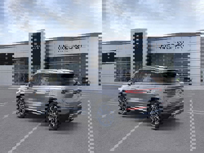 New 2026 Lincoln Corsair Premiere image 4