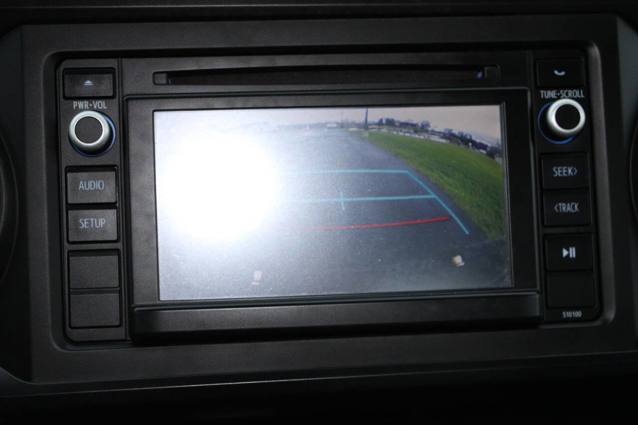 Used 2017 Toyota Tacoma 4x4 Access Cab image 13