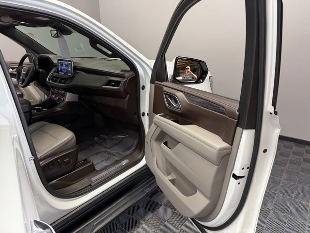 Used 2021 GMC Yukon SLT w/ SLT Premium Package image 25