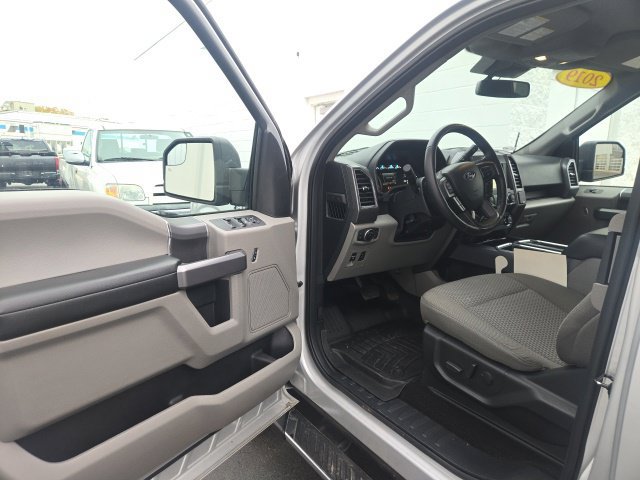 Used 2019 Ford F150 XLT w/ Equipment Group 302A Luxury AWD/4WD image 13