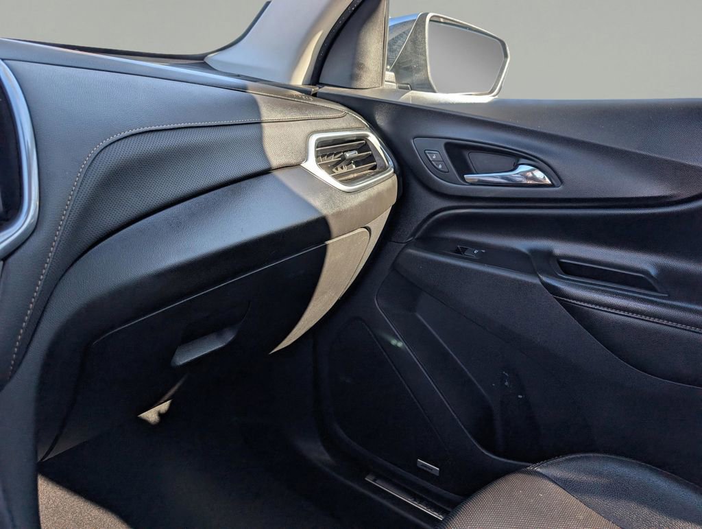 Used 2020 Chevrolet Equinox Premier w/ Premier True North Edition image 32