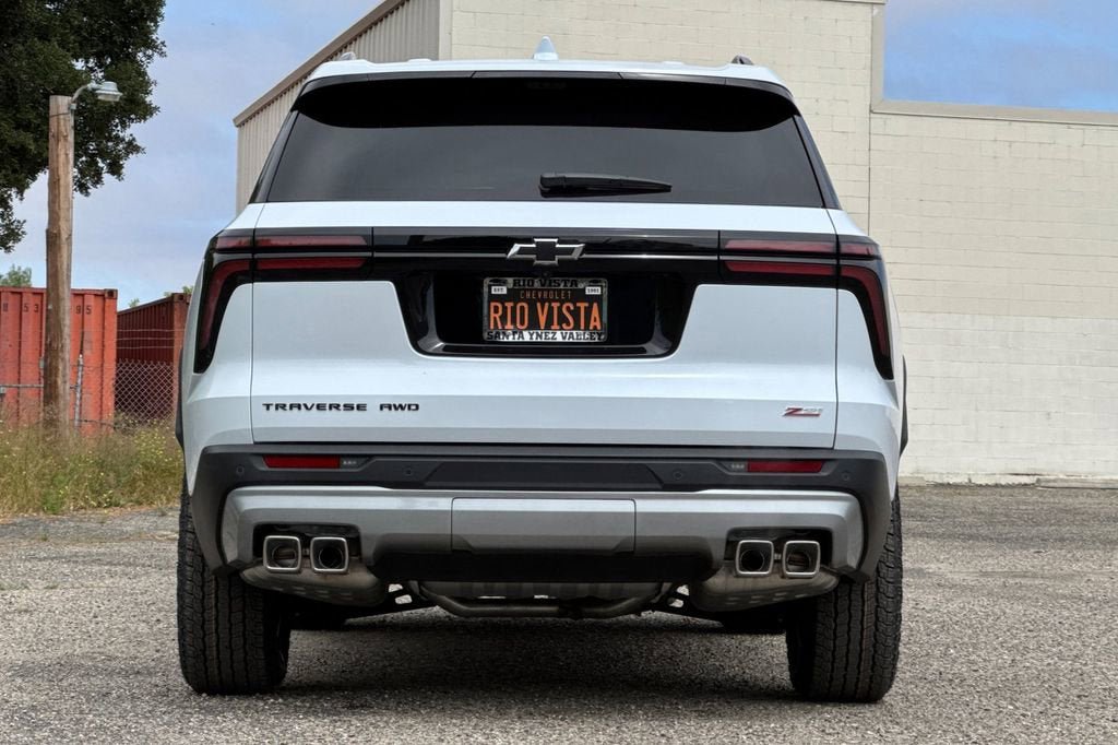 New 2026 Chevrolet Traverse Z71 w/ Driver Confidence Package AWD/4WD image 5