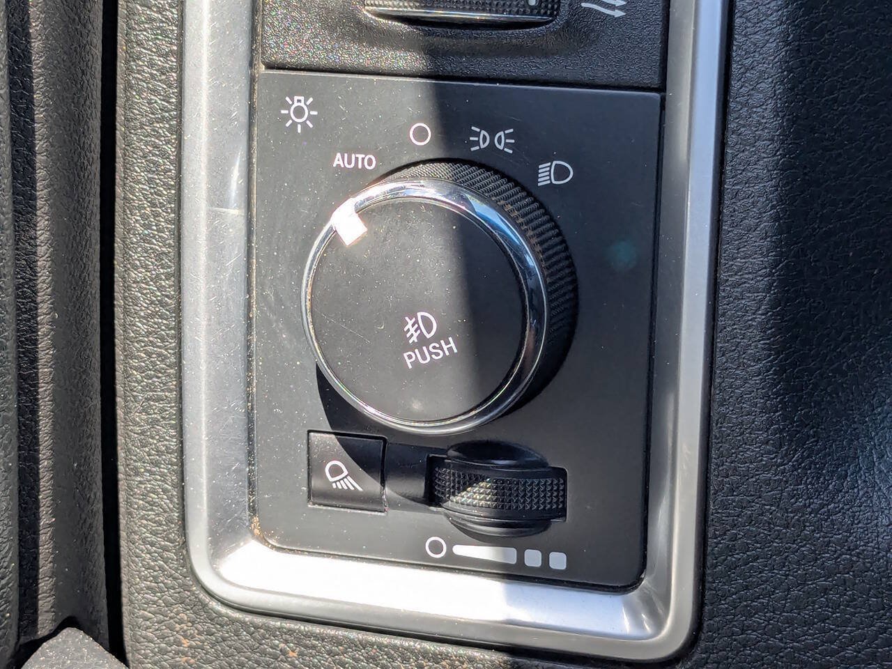 Used 2018 RAM 2500 Power Wagon w/ Luxury Group AWD/4WD image 36