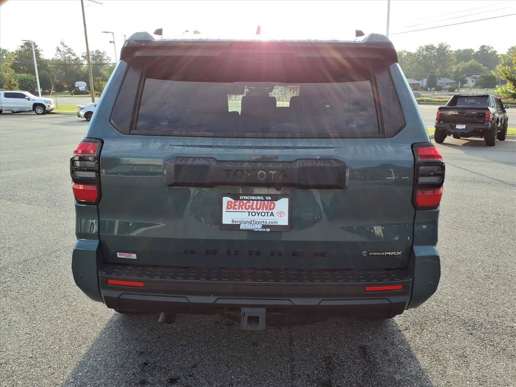 Used 2025 Toyota 4Runner TRD Off-Road AWD/4WD image 11
