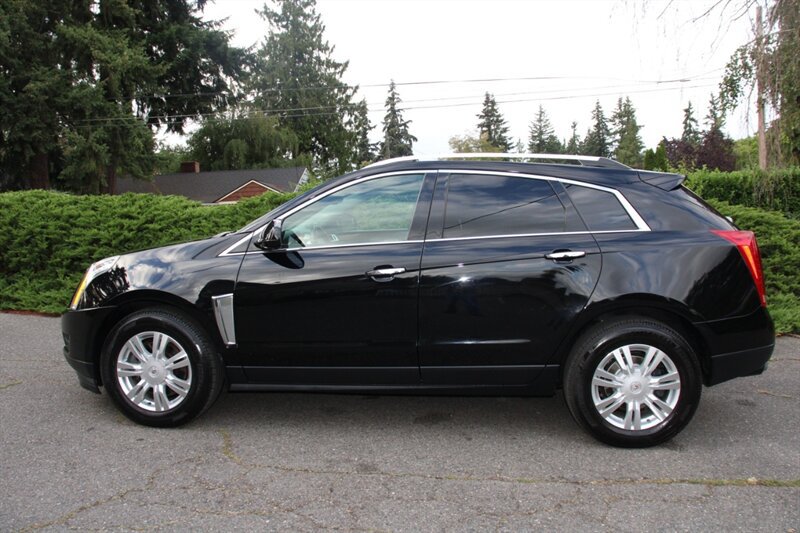 Used 2016 Cadillac SRX Luxury w/ Driver Awareness Package AWD/4WD image 13