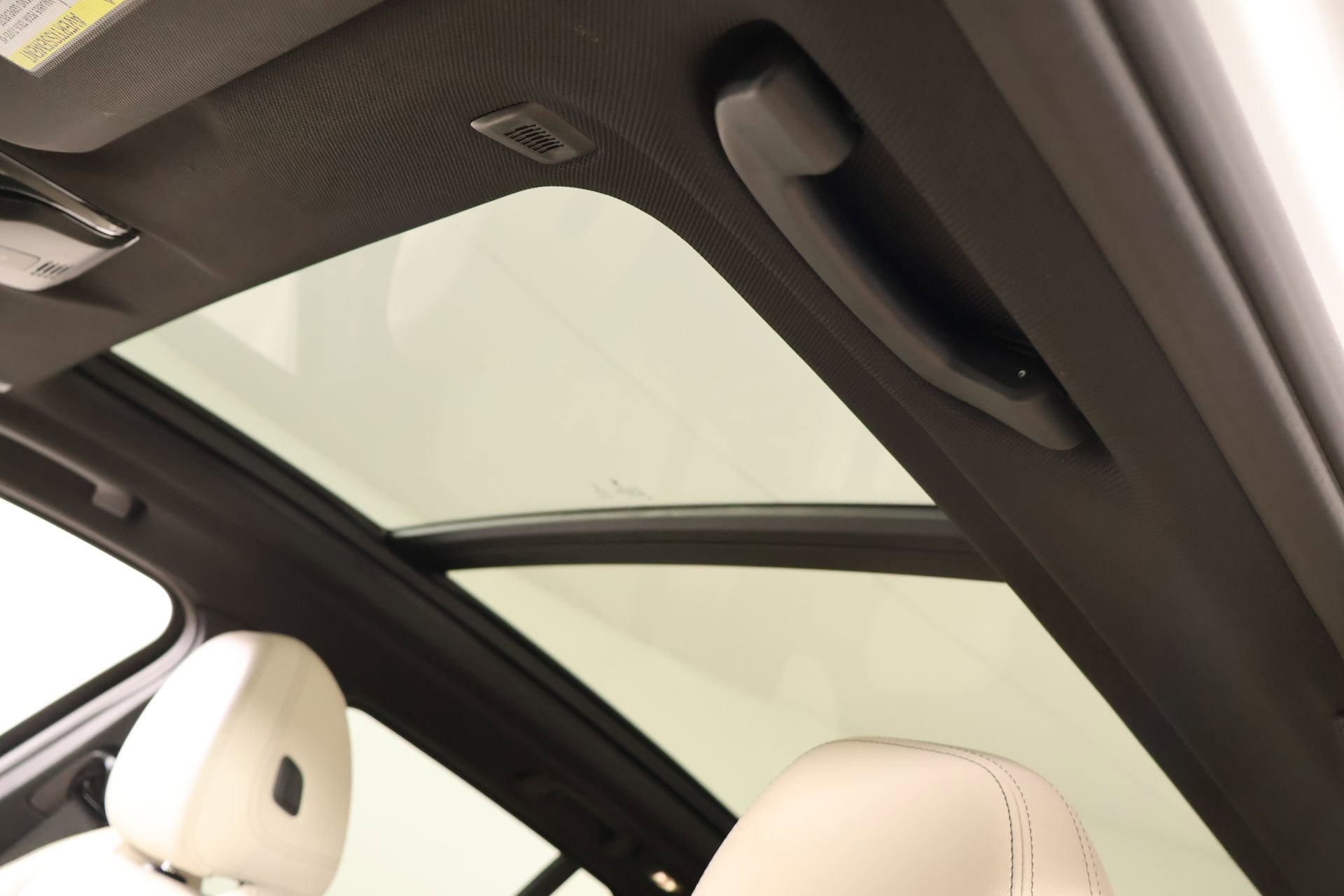 Used 2022 BMW X3 xDrive30i w/ M Sport Package AWD/4WD image 16