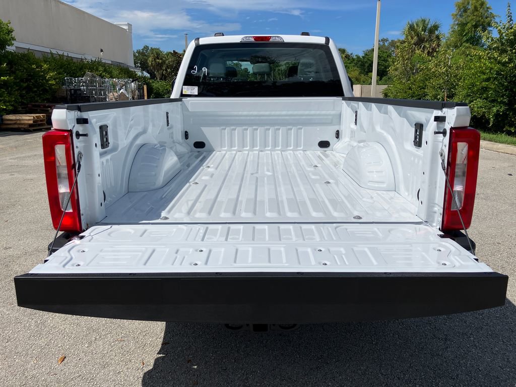 New 2026 Ford F250 XL w/ XL Chrome Package image 9