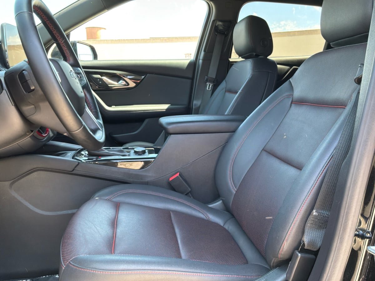 Used 2025 Chevrolet Blazer RS AWD/4WD image 17