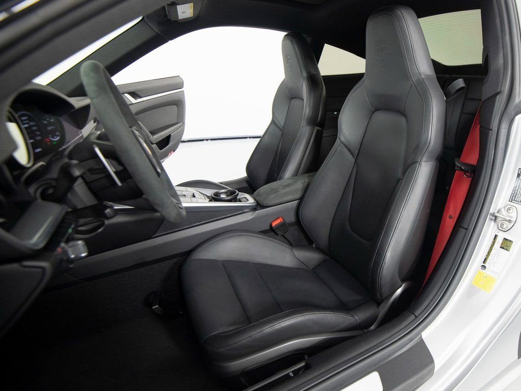 Certified 2023 Porsche 911 Carrera S image 5