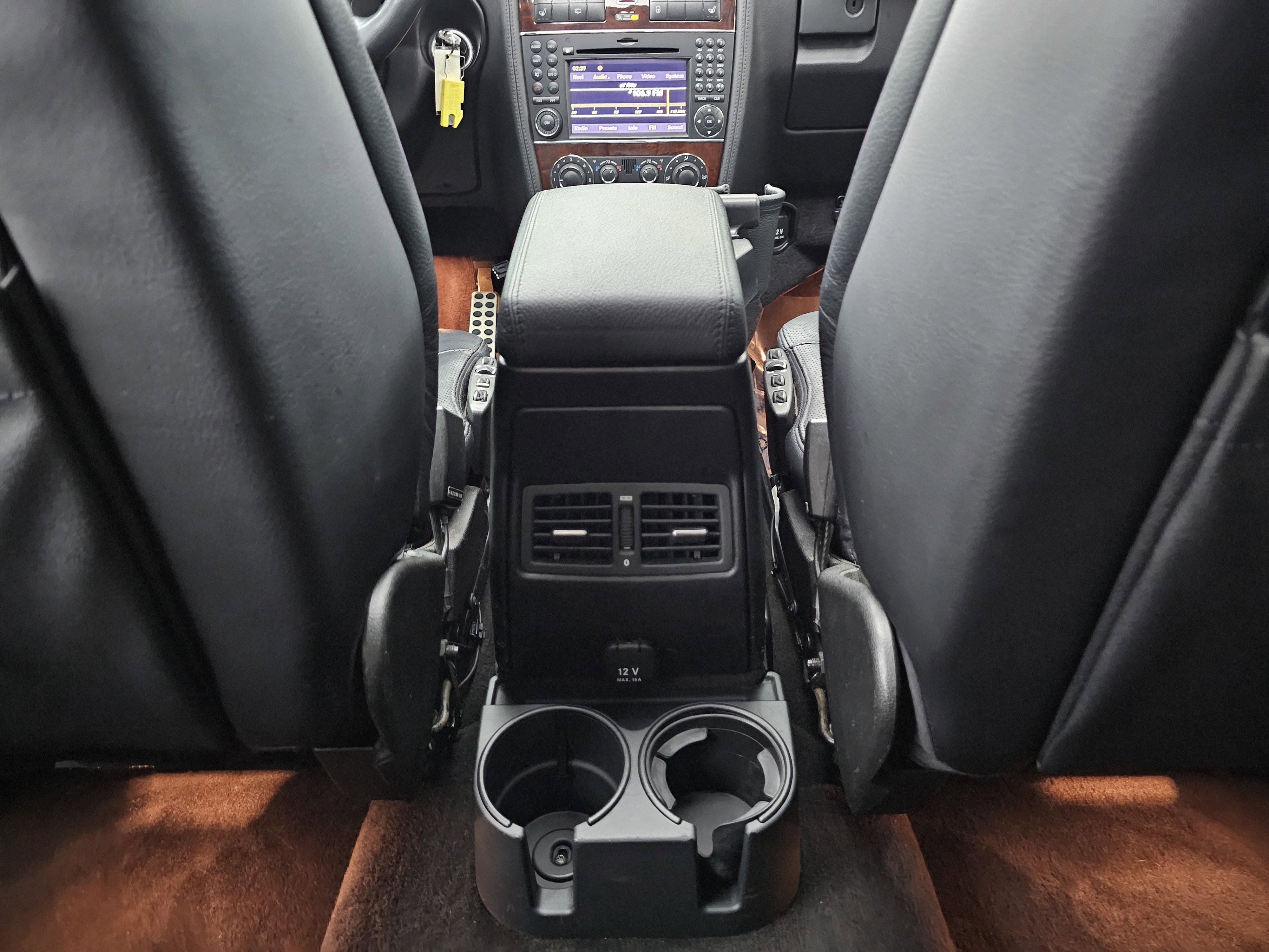 Used 2012 Mercedes-Benz G 550 image 23