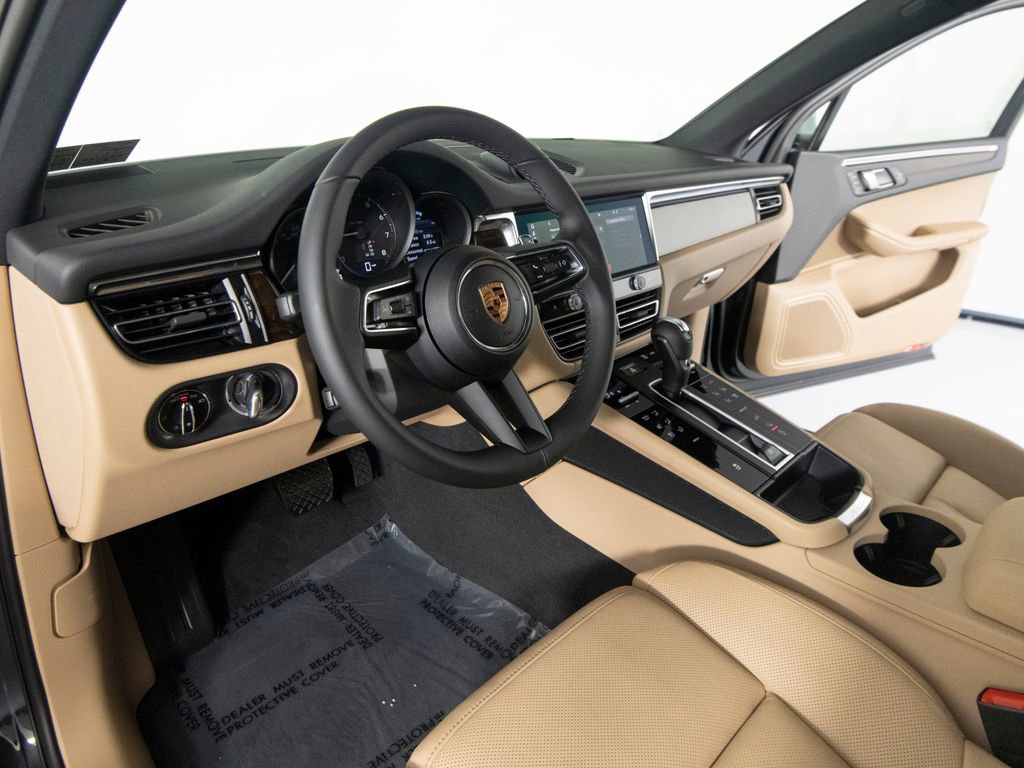 New 2026 Porsche Macan AWD/4WD image 15