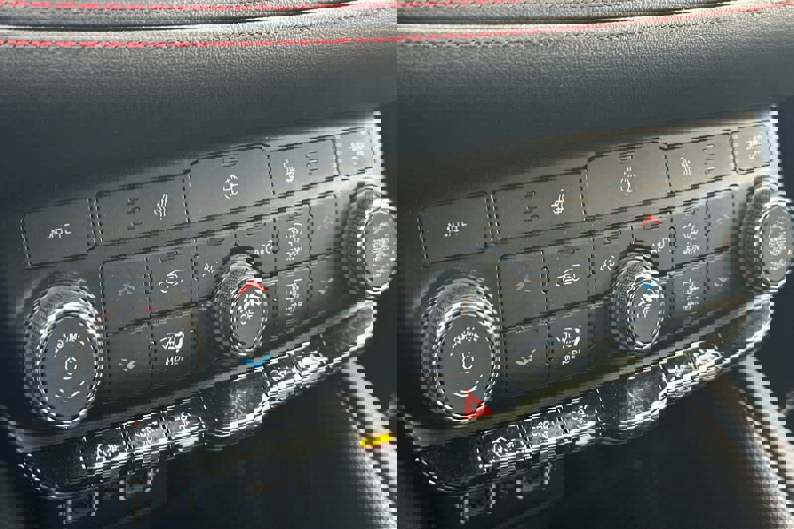 Used 2024 Dodge Durango GT image 22