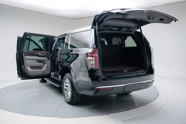 Used 2024 Chevrolet Suburban LT image 19