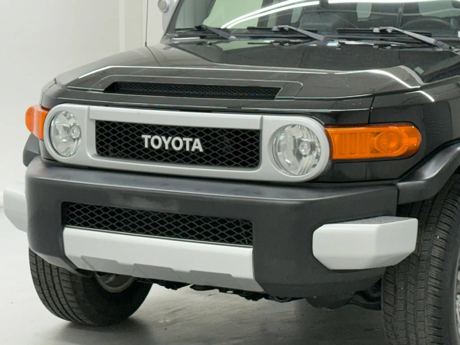 Used 2014 Toyota FJ Cruiser 4WD w/ Upgrade Package image 41