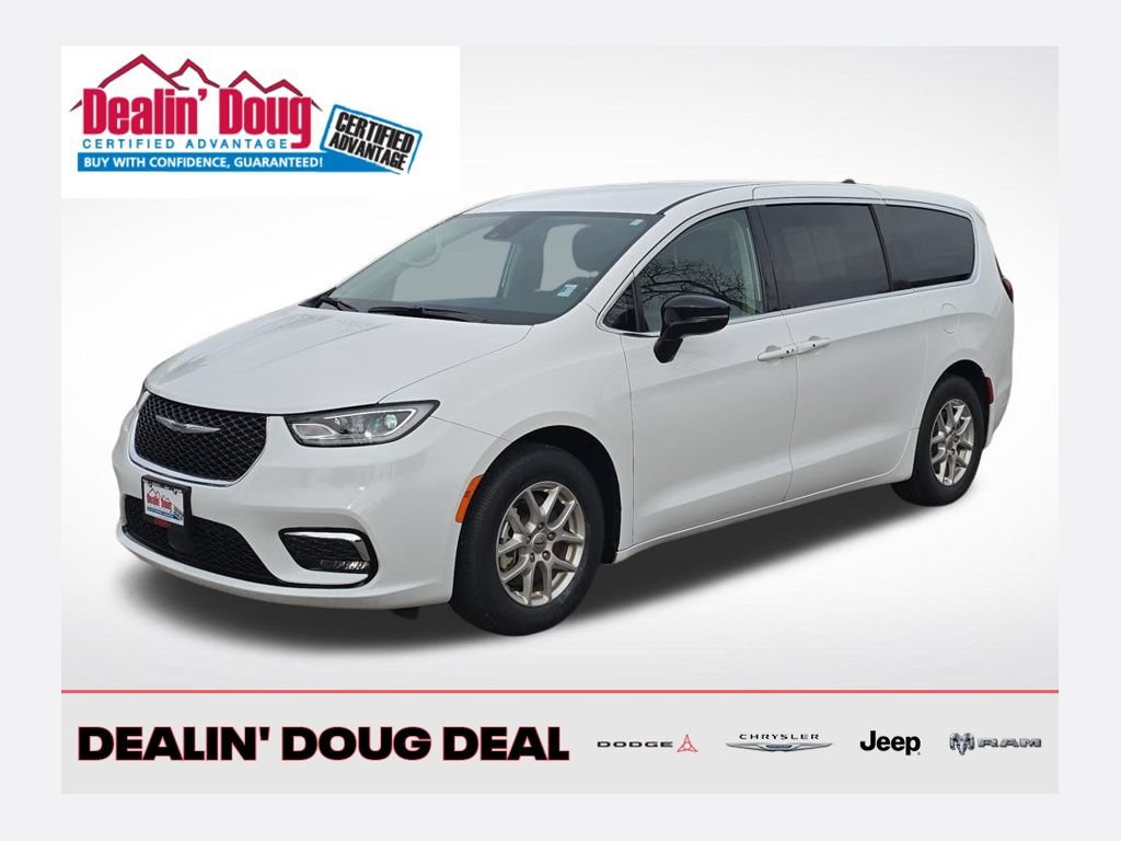 Used 2024 Chrysler Pacifica Touring-L