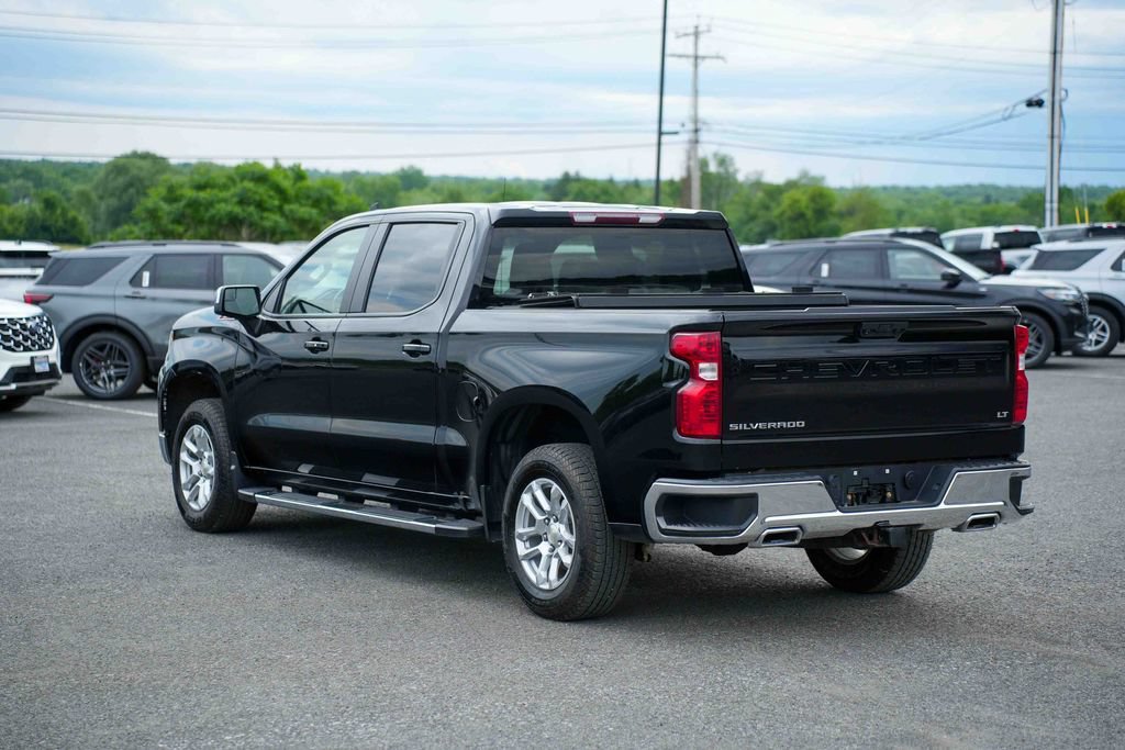 Used 2023 Chevrolet Silverado 1500 LT w/ Z71 Off-Road Package AWD/4WD image 7
