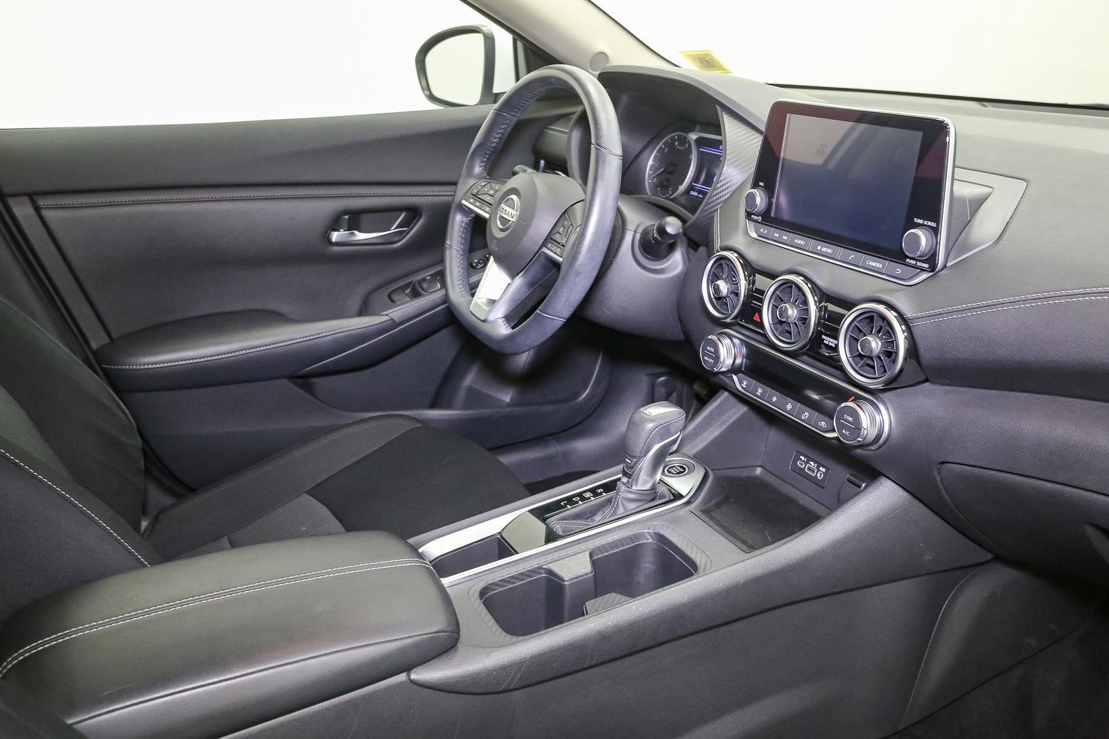 Used 2020 Nissan Sentra SV FWD image 19
