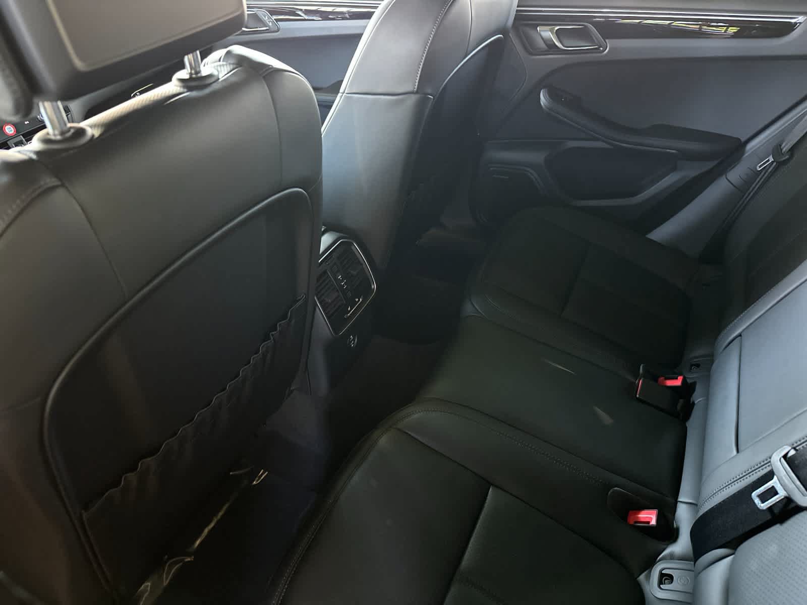 New 2026 Porsche Macan AWD/4WD image 13