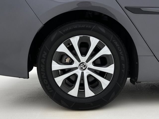 Used 2022 Toyota Prius Prime XLE FWD image 28