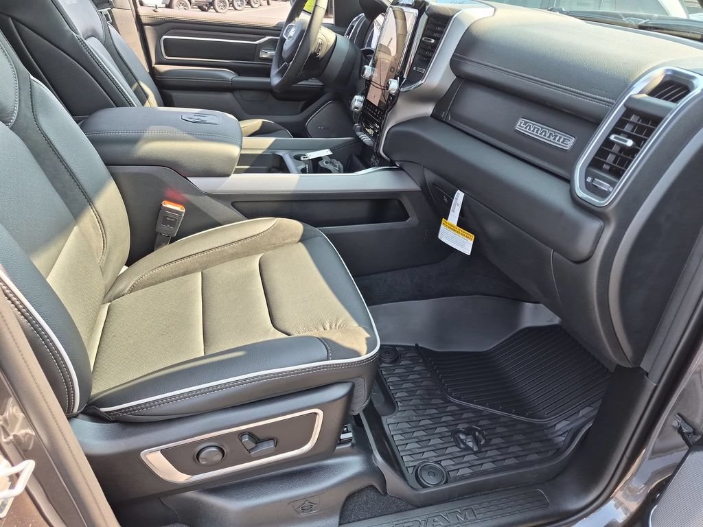 New 2027 RAM 1500 Laramie w/ Night Edition AWD/4WD image 28