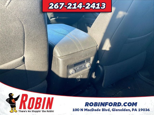 Used 2019 Chevrolet Traverse LT FWD image 12