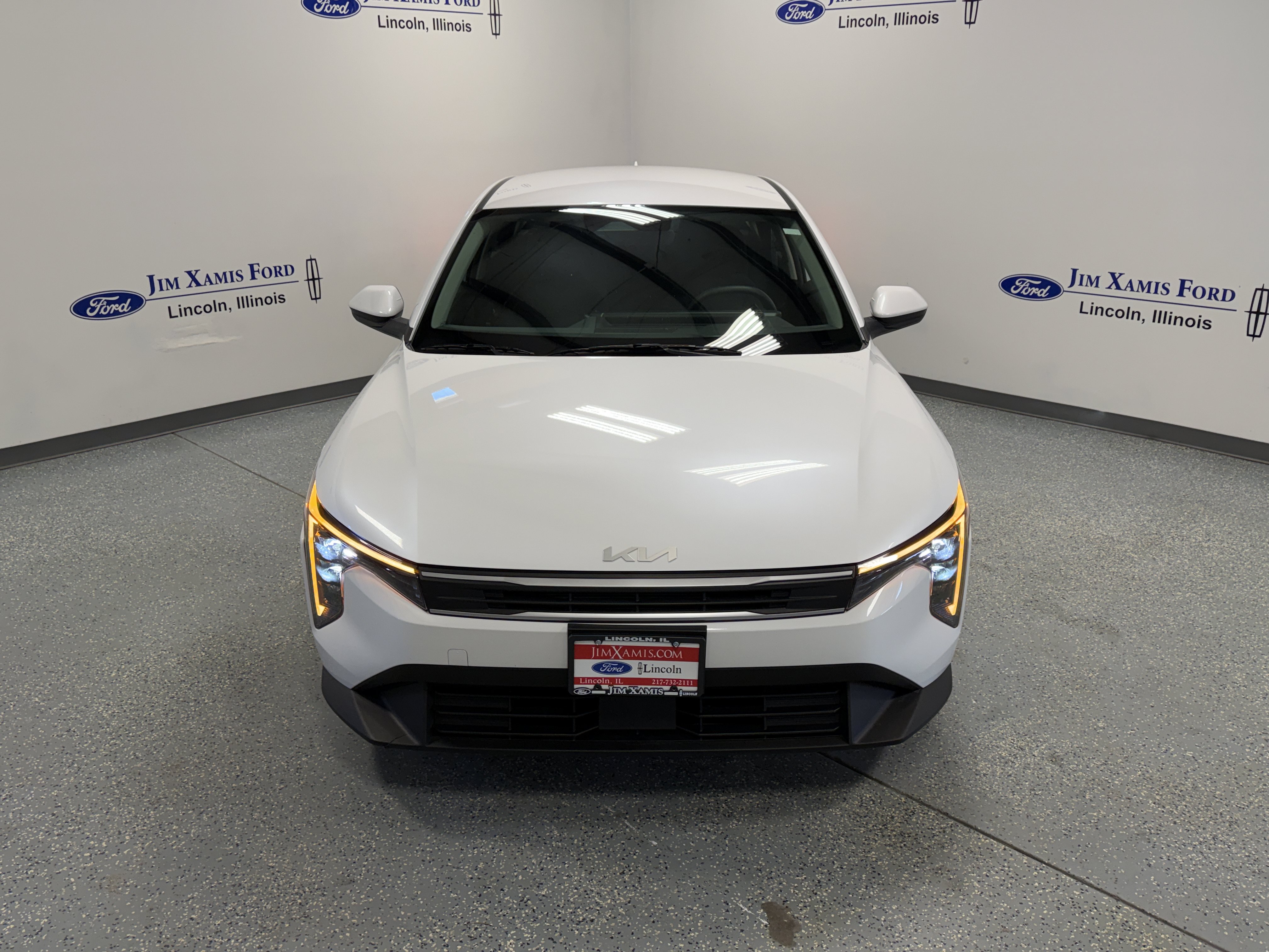 Used 2025 Kia K4 FWD image 2